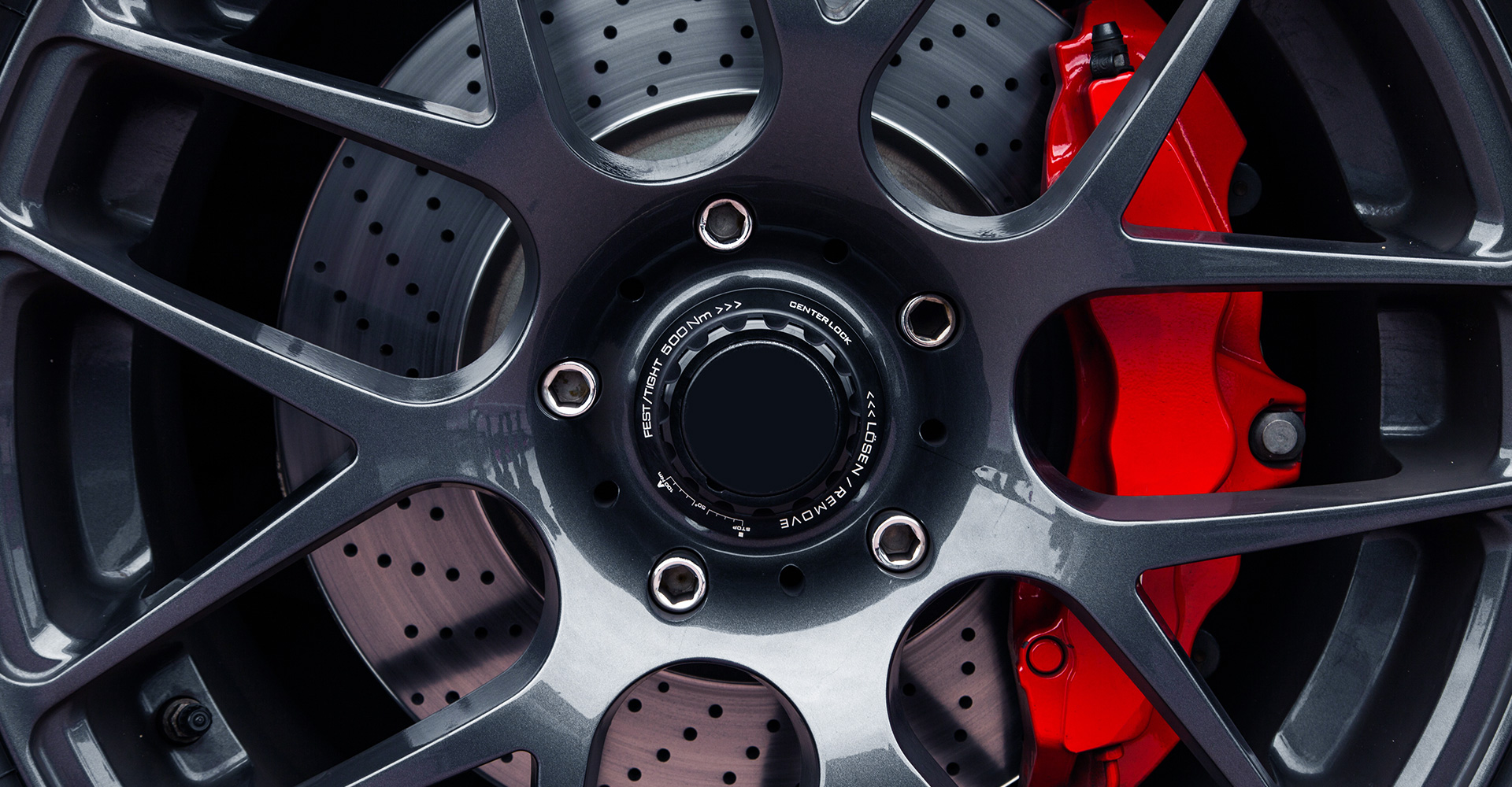 Na czym polega serwis układu hamulcowego?. Car Point wykonuje geometrię zawieszenia 3D