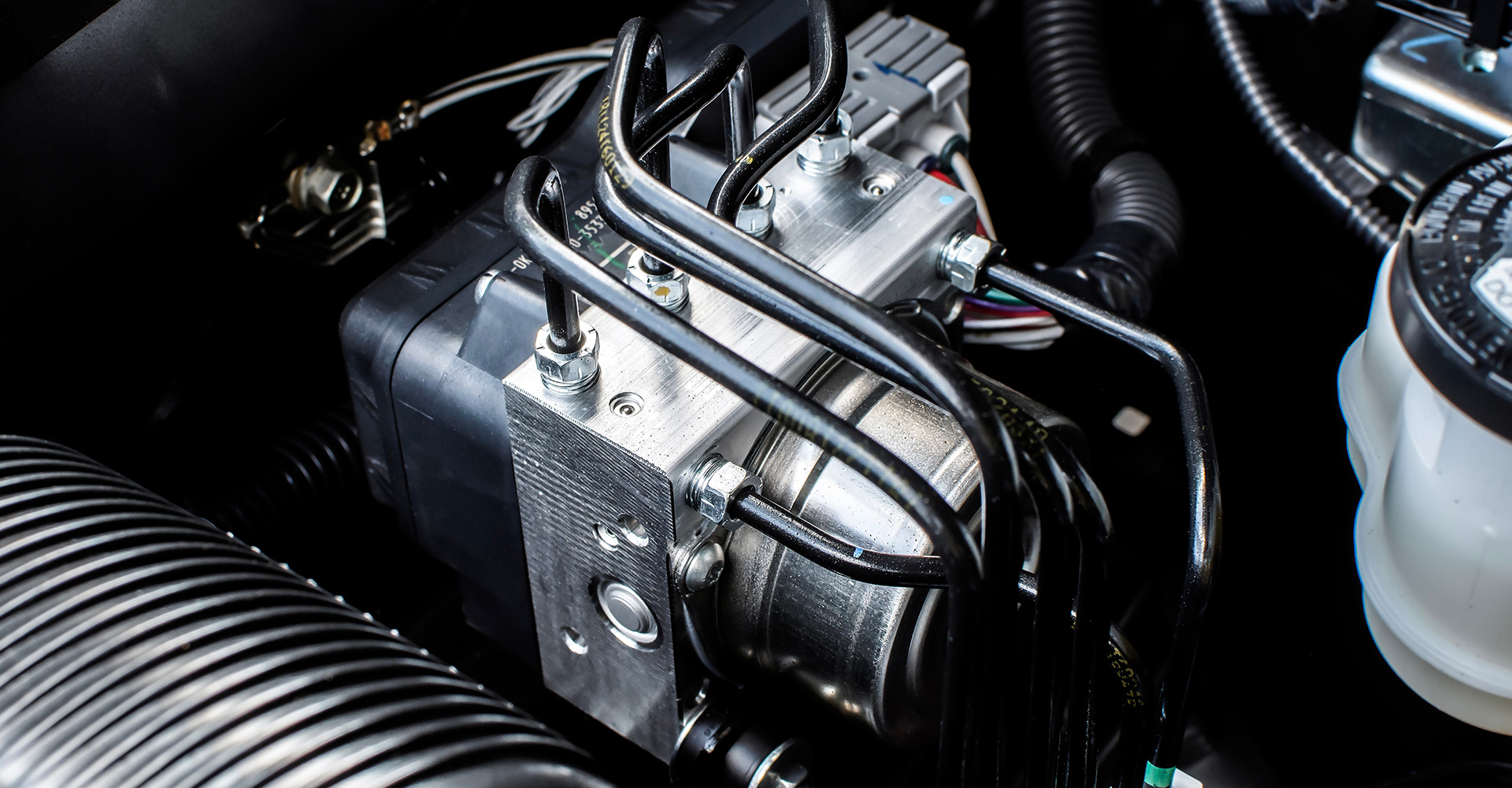 Lista czynności kontrolnych w układzie hamulcowym. Car Point wykonuje geometrię zawieszenia 3D