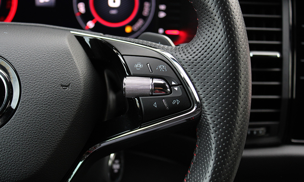 Naprawa układu kierowniczego. Car Points - Serwis samochodowy w Warszawie, Tarchomin